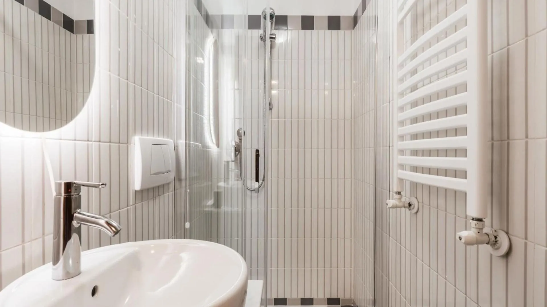 The Best Rent - Three-Bedroom Apartment In Manzoni District Rome Italy